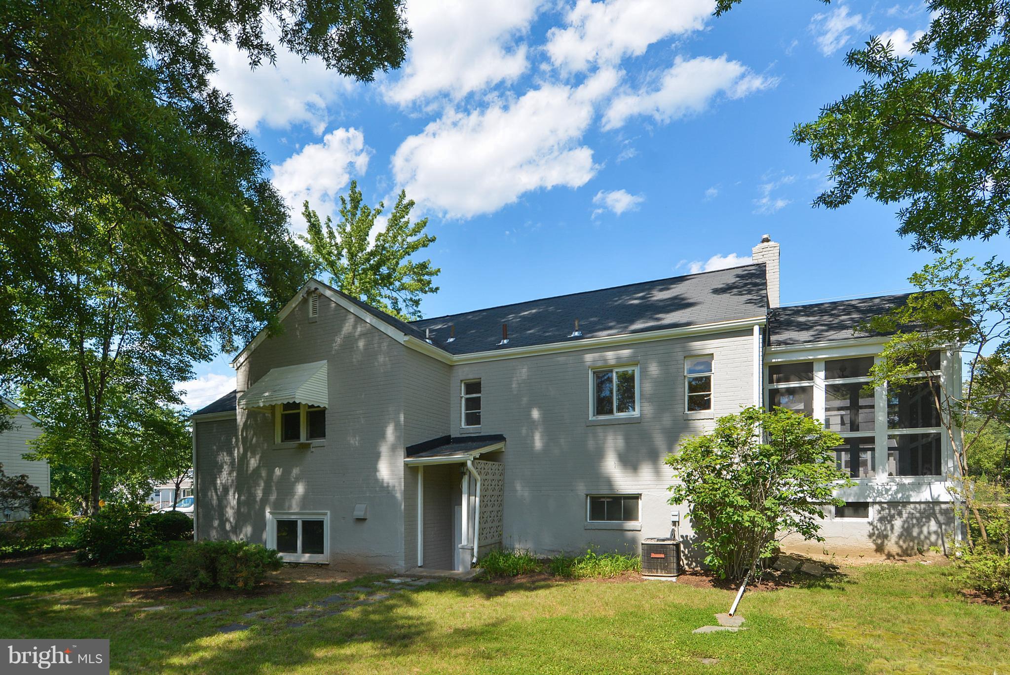 6200 Seabrook Road Lanham, MD 20706 - Photo 20 of 20 Exterior (Rear)