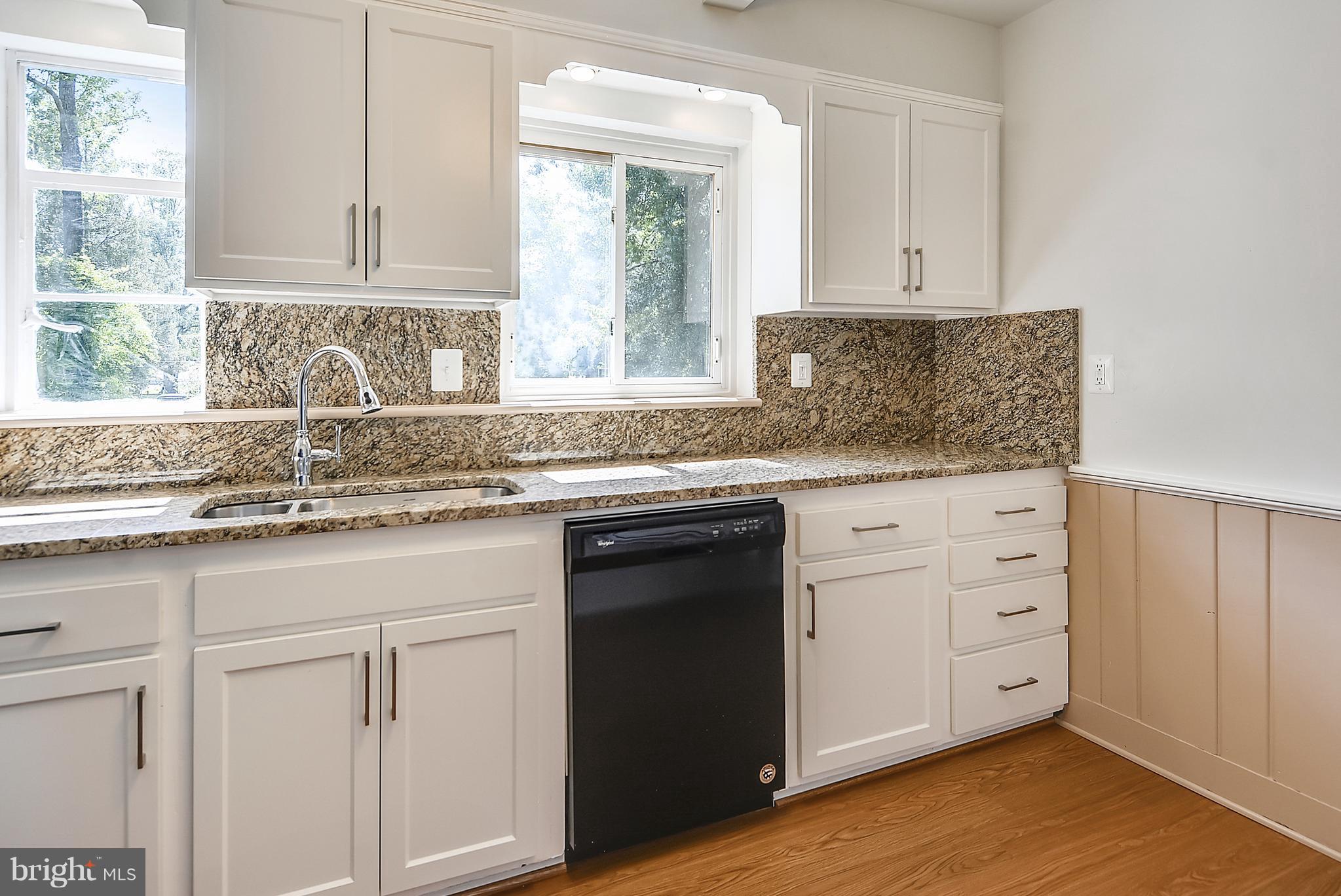 6200 Seabrook Road Lanham, MD 20706 - Photo 3 of 20 Kitchen