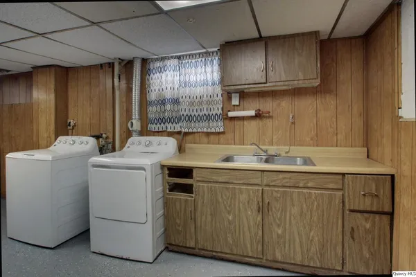 $125,000 | 1422 North 7th Street, Quincy, IL 62301