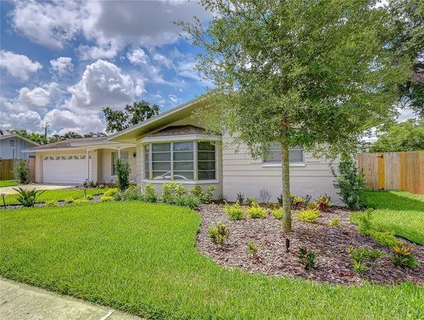 $625,000 | 2167 Lakeview Road, Clearwater, FL 33764