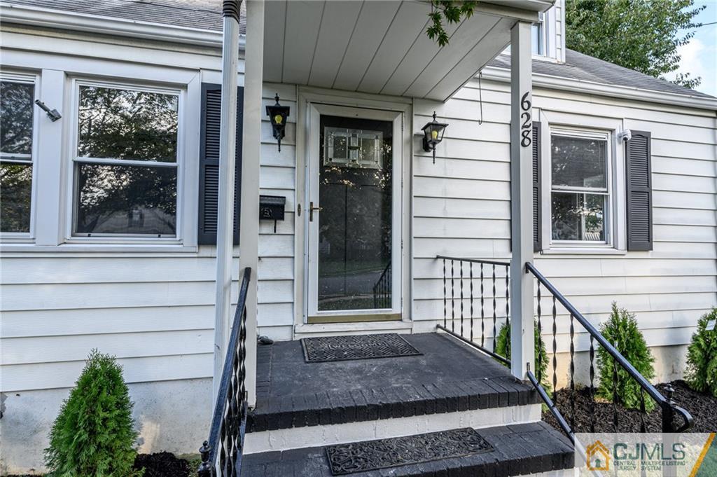 628 Concord Circle Ewing, NJ 08618 - Photo 2 of 48 a view of entrance of the house