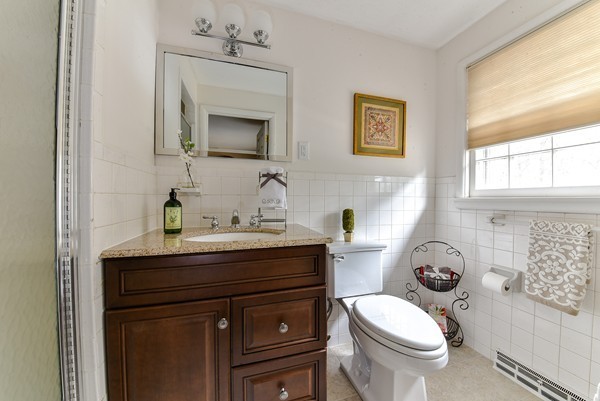 26 Ledgewood Road Framingham, MA 01701 - Photo 18 of 24 Gallery Image 18