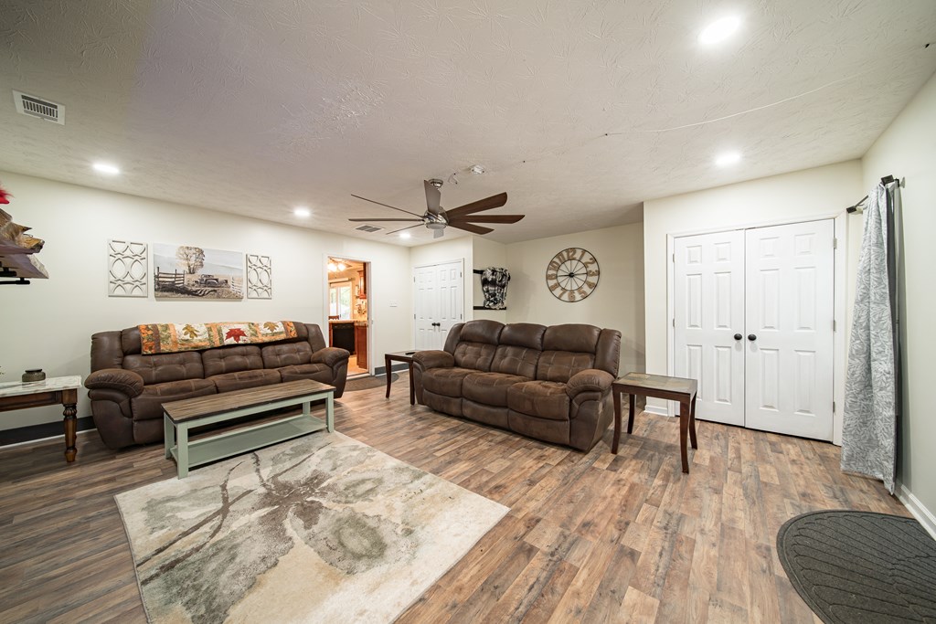 679 Grant Road Cataula, GA 31804 - Photo 5 of 38 Gallery Image 5