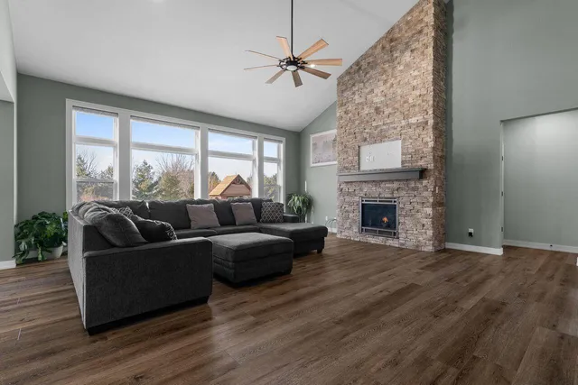 $945,000 | 3984 Dollar Lane, De Pere, WI 54115