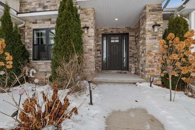 $945,000 | 3984 Dollar Lane, De Pere, WI 54115