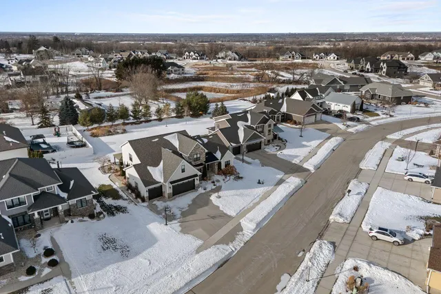 $945,000 | 3984 Dollar Lane, De Pere, WI 54115