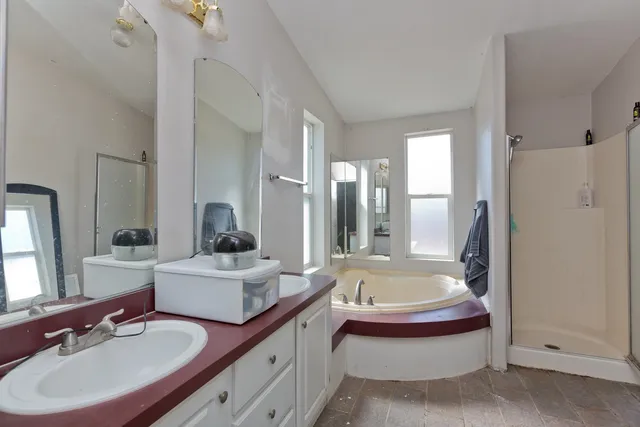 a view of a lake in a city