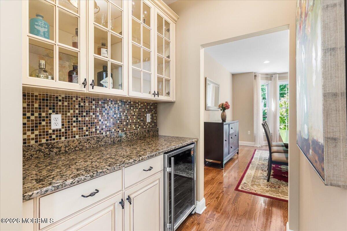 7 Highpoint Road Holmdel, NJ 07733 - Photo 21 of 61 Butler's Pantry