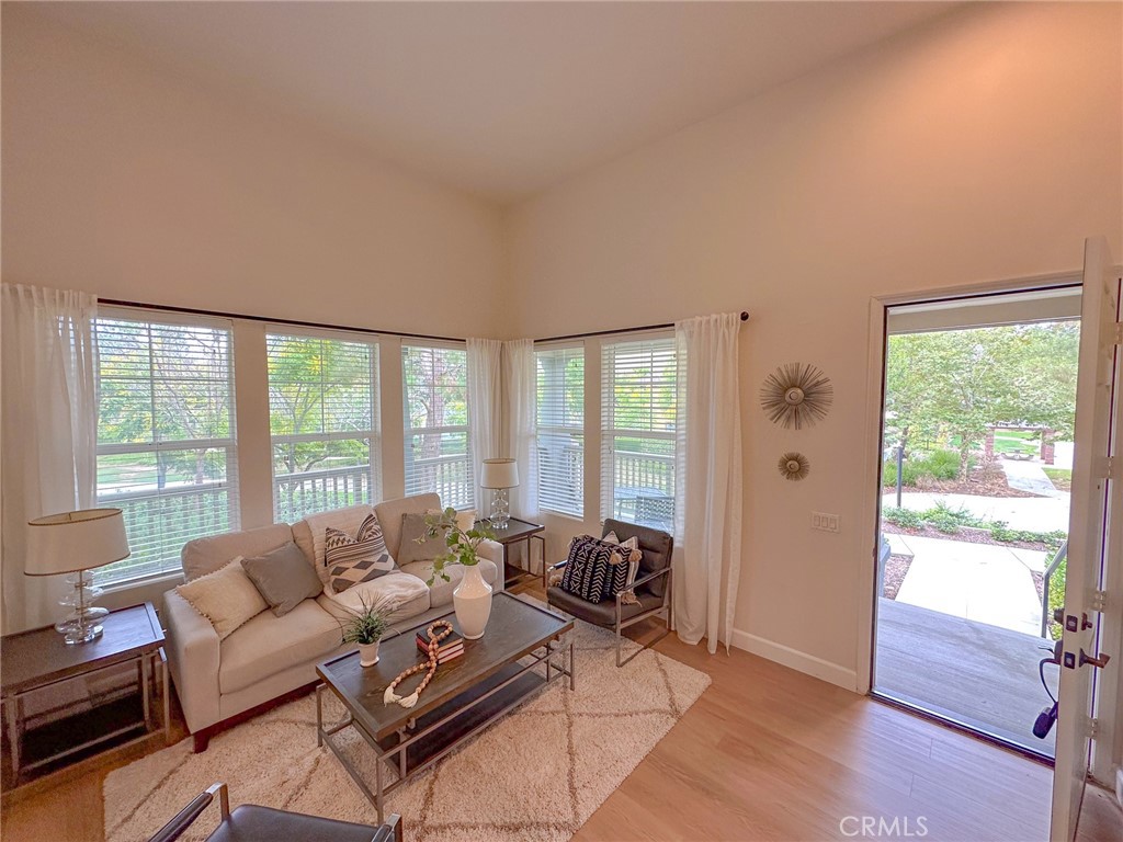 12 Durlston Way Ladera Ranch, CA 92694 - Photo 13 of 64 Gallery Image 13