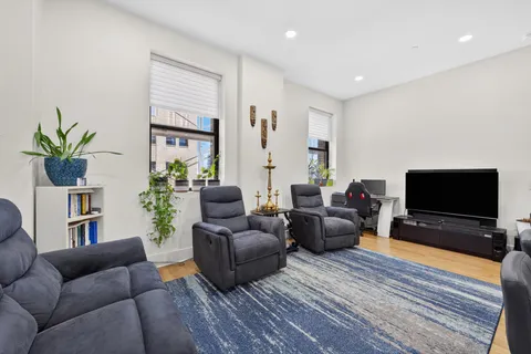 $495,000 | 4 Beacon Way, Unit 414, Jersey City, NJ 07304