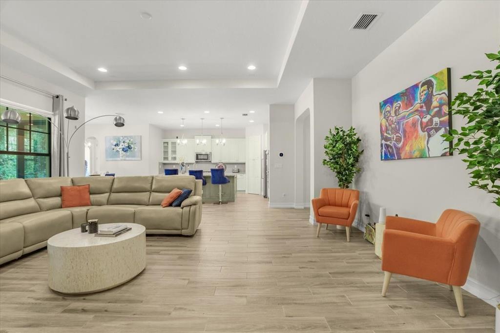 9010 Watercrest Cir East  