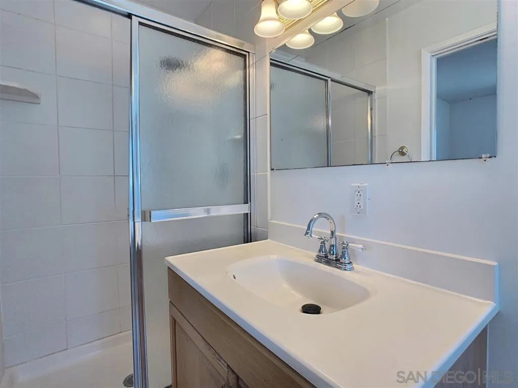 8569 Big Rock Road Santee, CA 92071 - Photo 12 of 20 Gallery Image 12