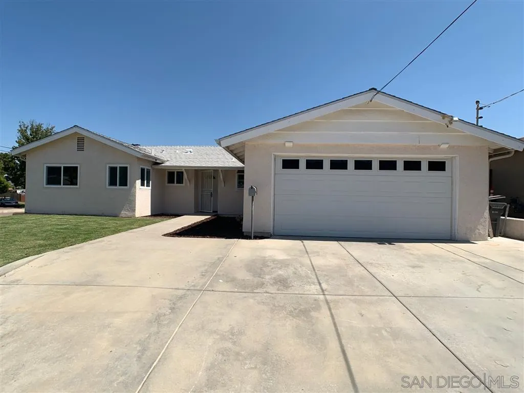 8569 Big Rock Road Santee, CA 92071 - Photo 3 of 20 Gallery Image 3