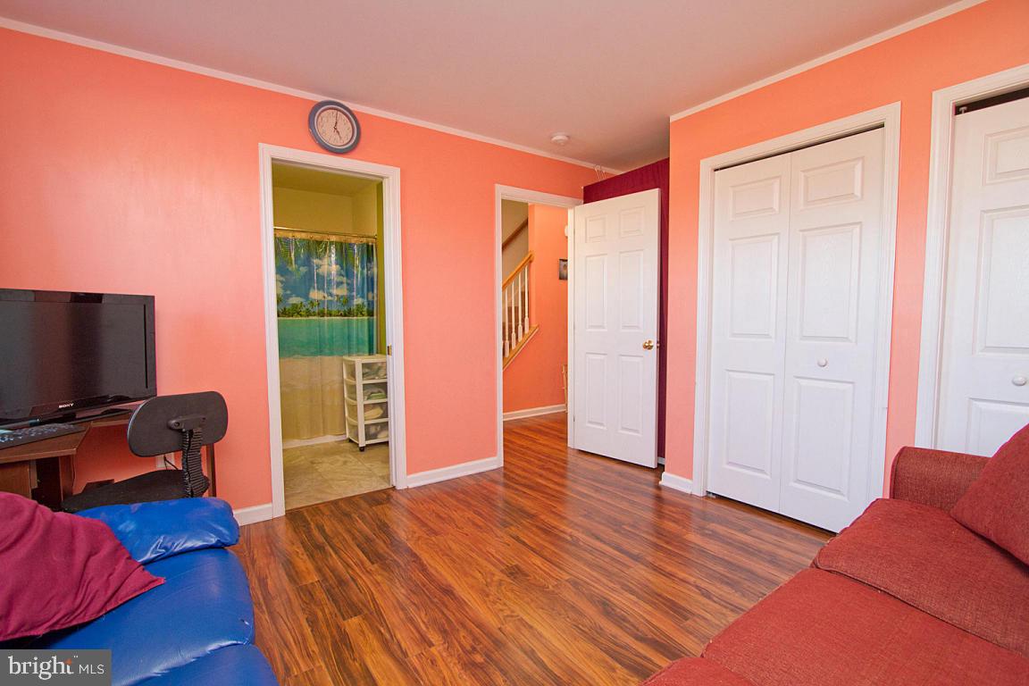 706 Keller Drive Lititz, PA 17543 - Photo 12 of 36