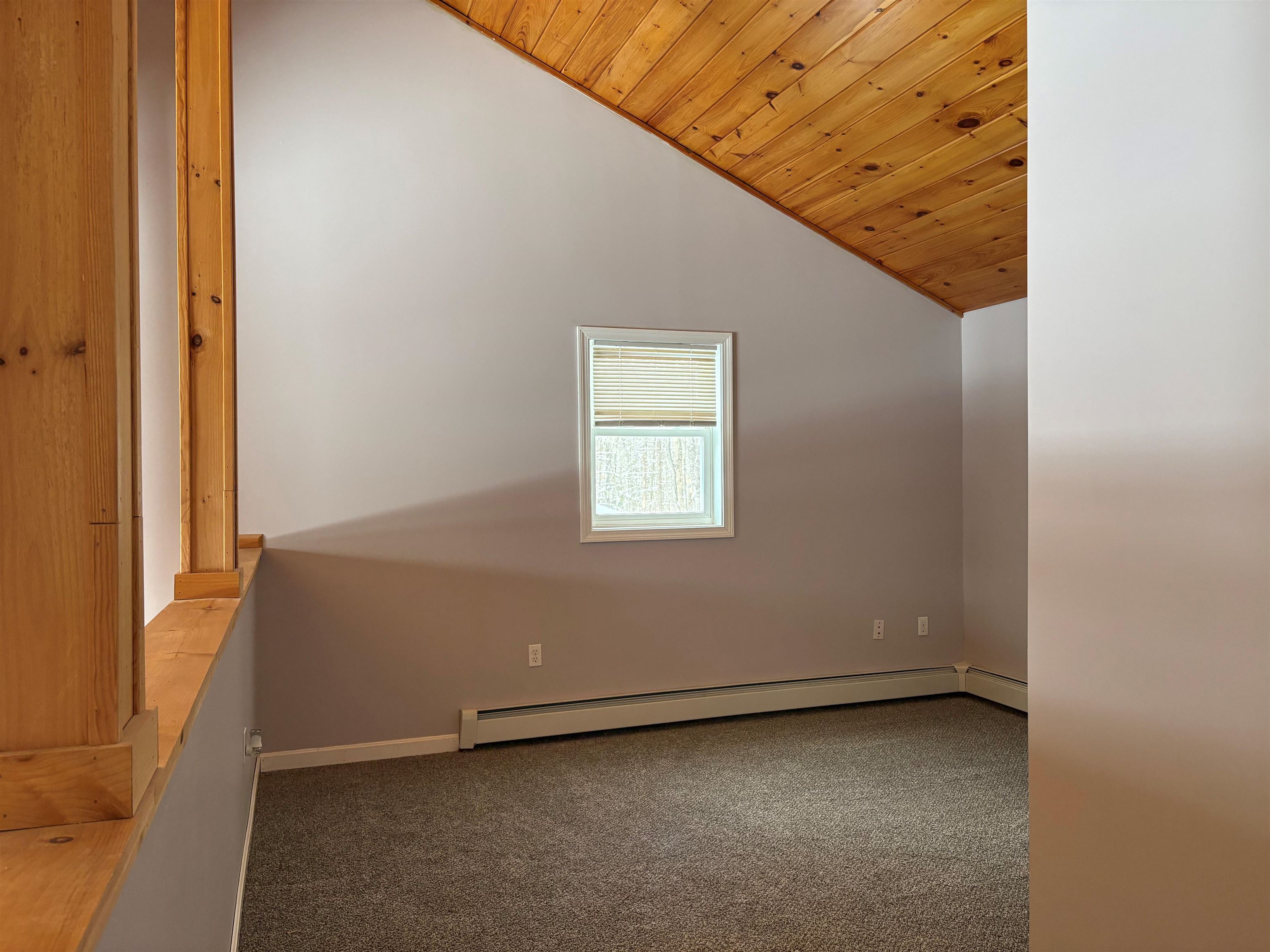 570 County Road Bradford, NH 03221 - Photo 15 of 32