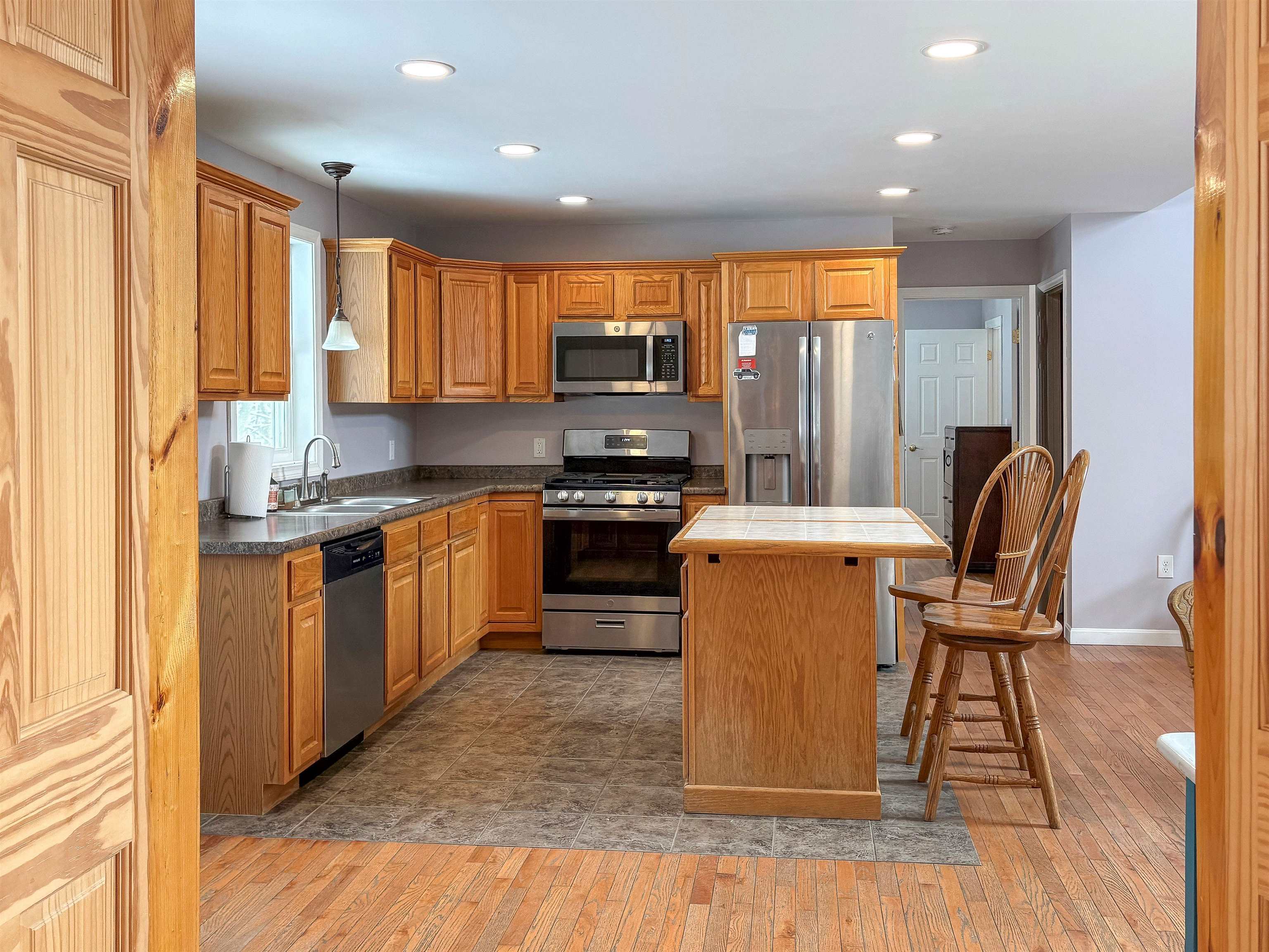 570 County Road Bradford, NH 03221 - Photo 7 of 32