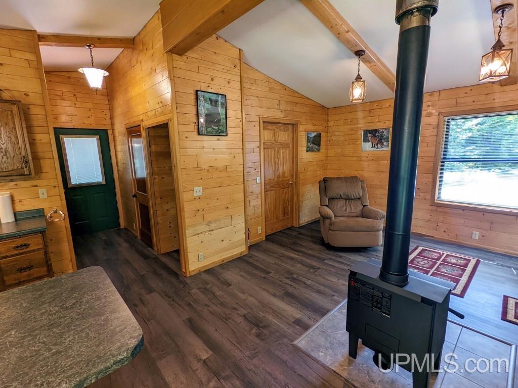 413 University Road Iron River, MI 49935 - Photo 7 of 24 Gallery Image 7