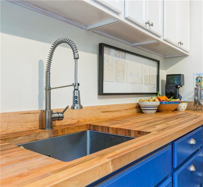 327 Spring Street, Unit 1 Portland, ME 04102 - Photo 12 of 20 Photo