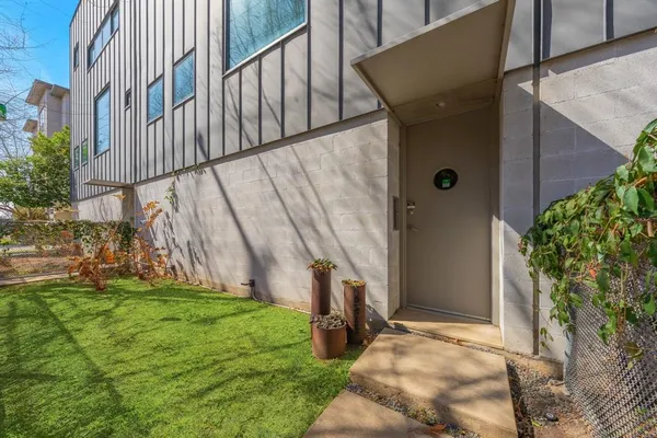 a view of entryway