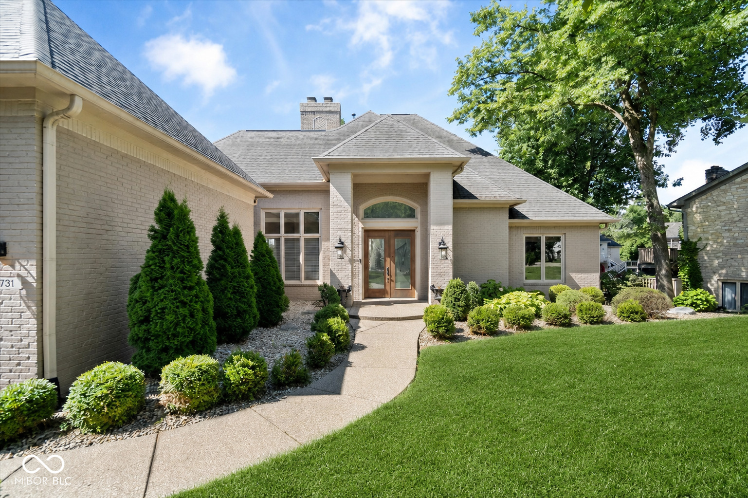 9731 Decatur Drive Indianapolis, IN 46256 - Photo 2 of 71