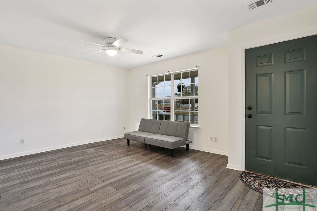 39 Parish Way Pooler, GA 31322 - Photo 7 of 32 Front Room