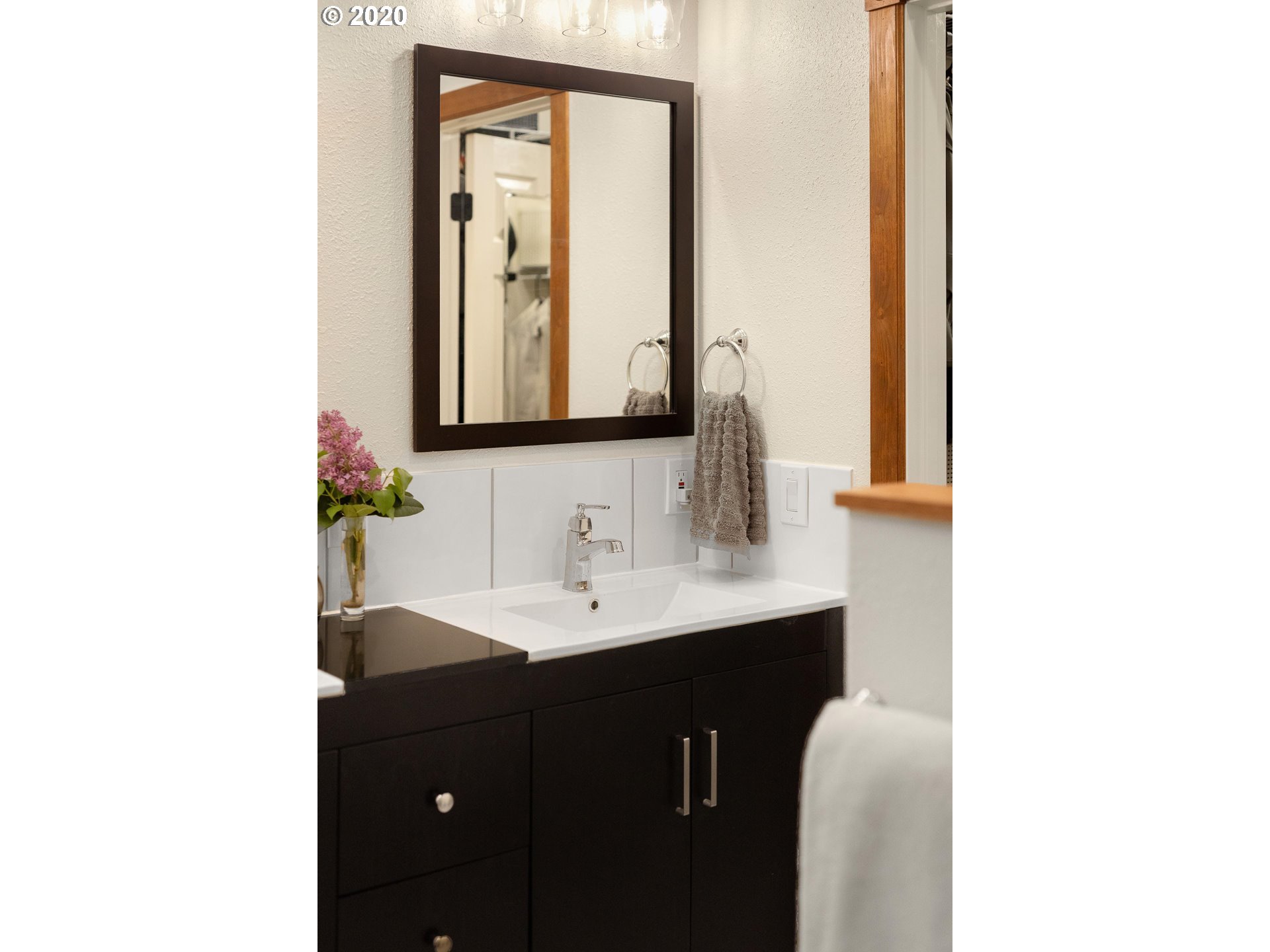 1690 Fircrest Lane Mosier, OR 97040 - Photo 17 of 30 Gallery Image 17