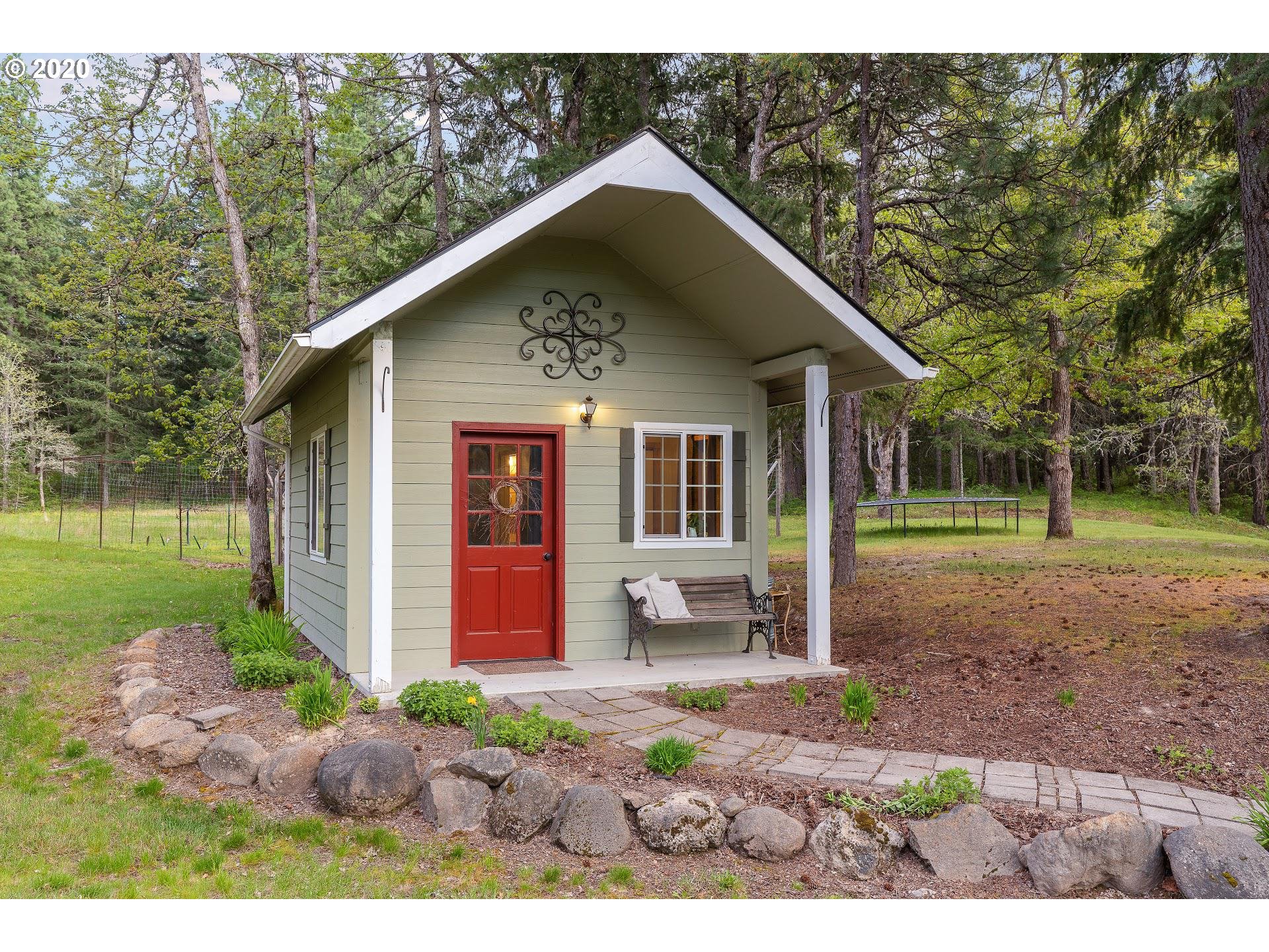 1690 Fircrest Lane Mosier, OR 97040 - Photo 28 of 30 Gallery Image 28