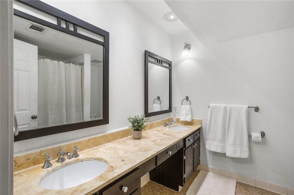 6851 Roswell Road, Unit H28 Sandy Springs, GA 30328 - Photo 10 of 18 Gallery Image 10