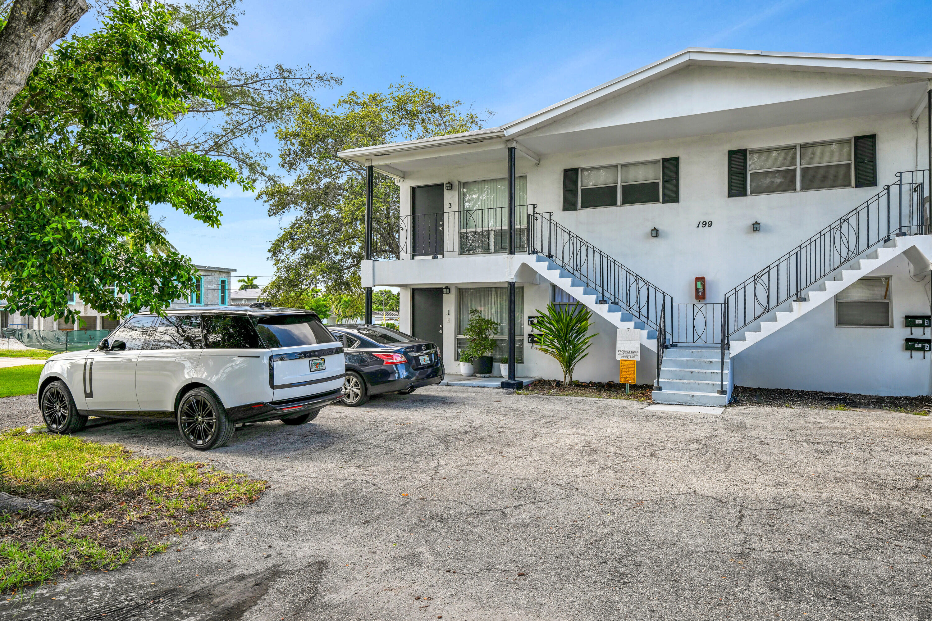 199 Southwest 15th Street, Unit 3 Boca Raton, FL 33432 - Photo 21 of 30 IMG_9919