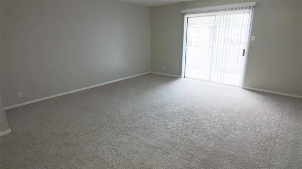 $1,565 | 101 Westcourt Drive, Cleburne, TX 76033