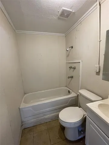 $700 | 117 Washington Lake, Lake Wales, FL 33853