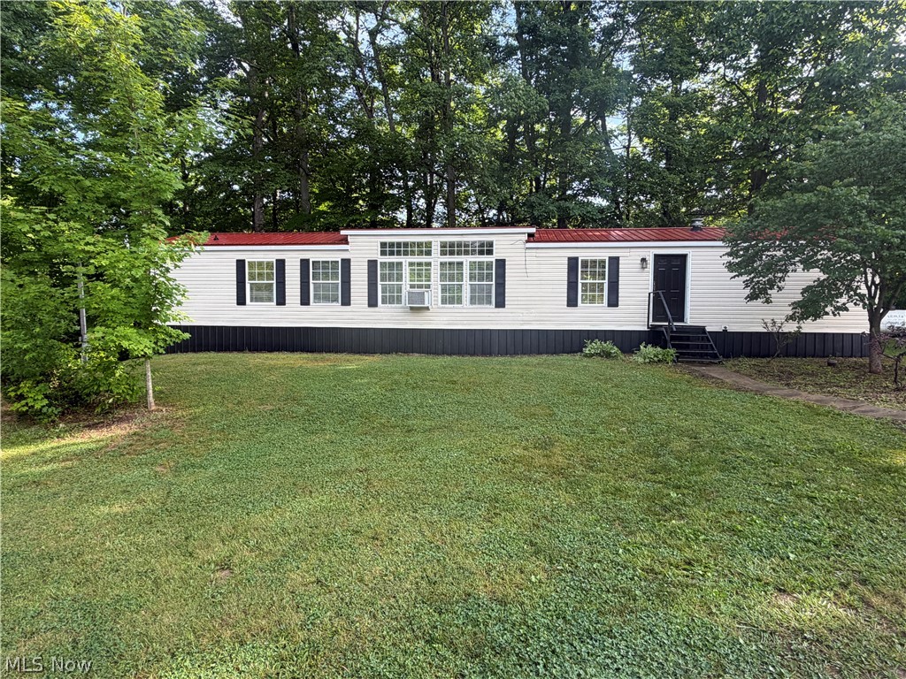 2476 Cunningham Road Salem, OH 44460 - Photo 1 of 13