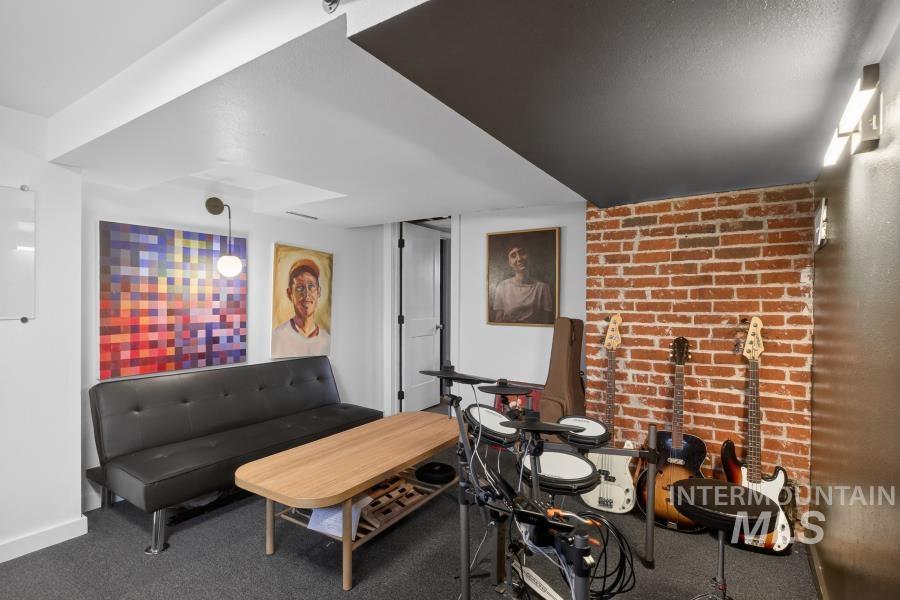 515 East D Street Moscow, ID 83843 - Photo 26 of 29 Rec room with carpet floors