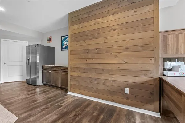 $550,000 | 584 Southeast 80th Road, Warrensburg, MO 64093