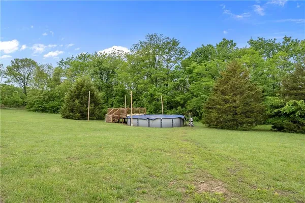 $550,000 | 584 Southeast 80th Road, Warrensburg, MO 64093