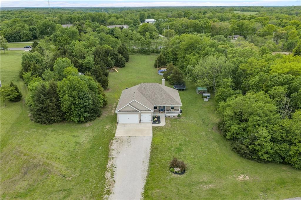 584 Southeast 80th Road Warrensburg, MO 64093 - Photo 5 of 55