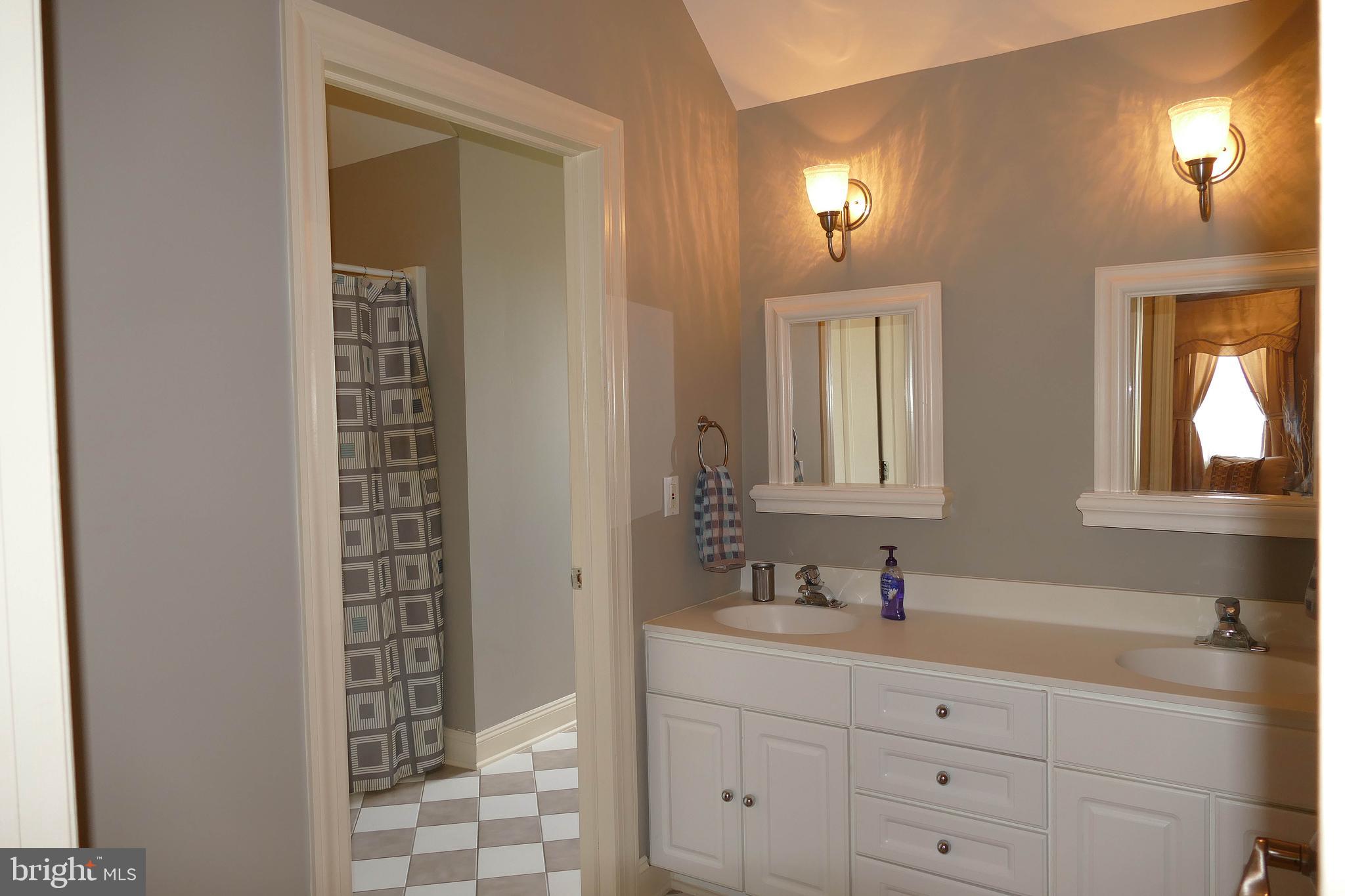 4511 Ridgetop Road Doylestown, PA 18902 - Photo 38 of 58 Hall Bath