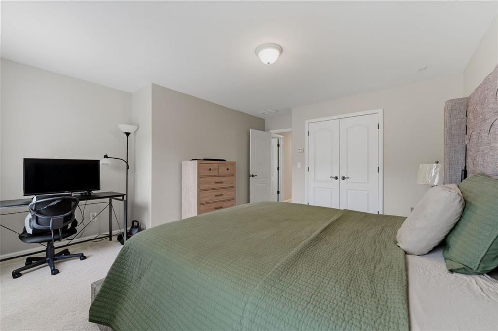 1142 Lake Point Way Suwanee, GA 30024 - Photo 24 of 31