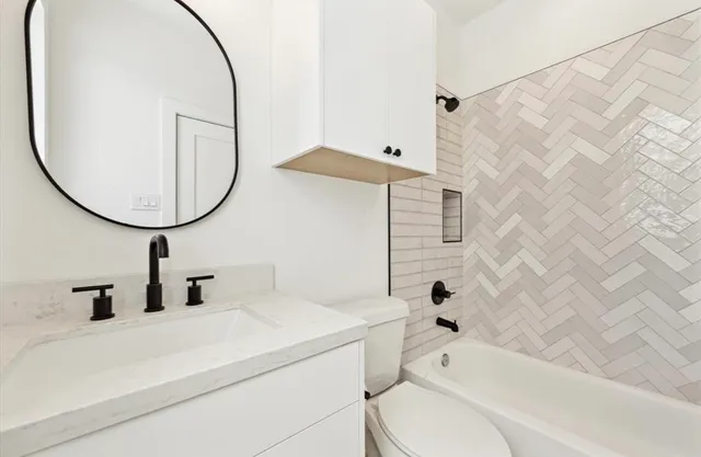 $1,875 | 316 North Everton Street, Unit C, Houston, TX 77003