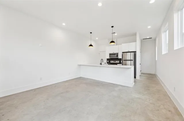 $1,875 | 316 North Everton Street, Unit C, Houston, TX 77003