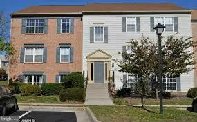 $2,200 | 110 Prosperity Avenue Southeast, Unit D, Leesburg, VA 20175