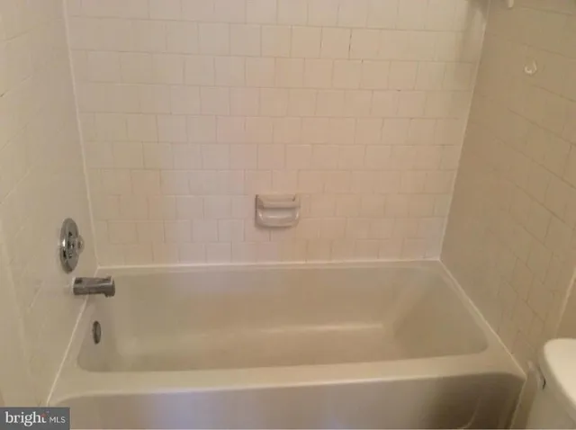 $2,200 | 110 Prosperity Avenue Southeast, Unit D, Leesburg, VA 20175