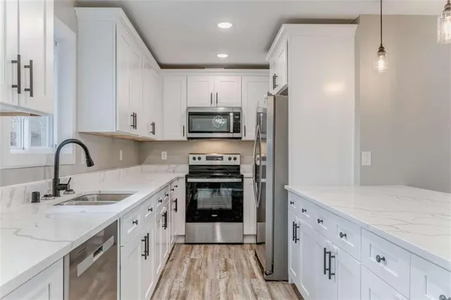 a close view of sink and tap