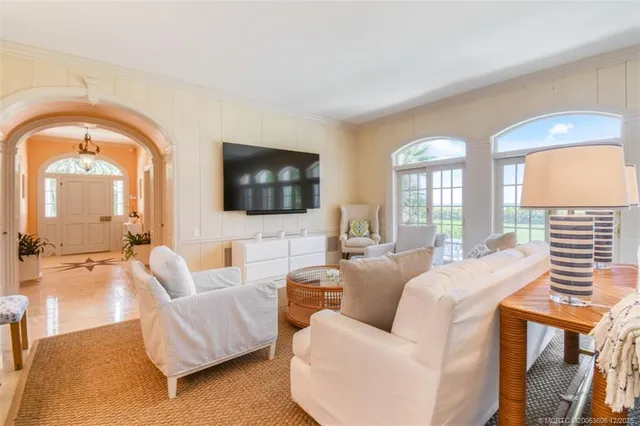 $23,900,000 | 485 South Beach Road, Hobe Sound, FL 33455