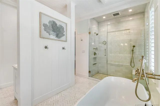 $23,900,000 | 485 South Beach Road, Hobe Sound, FL 33455