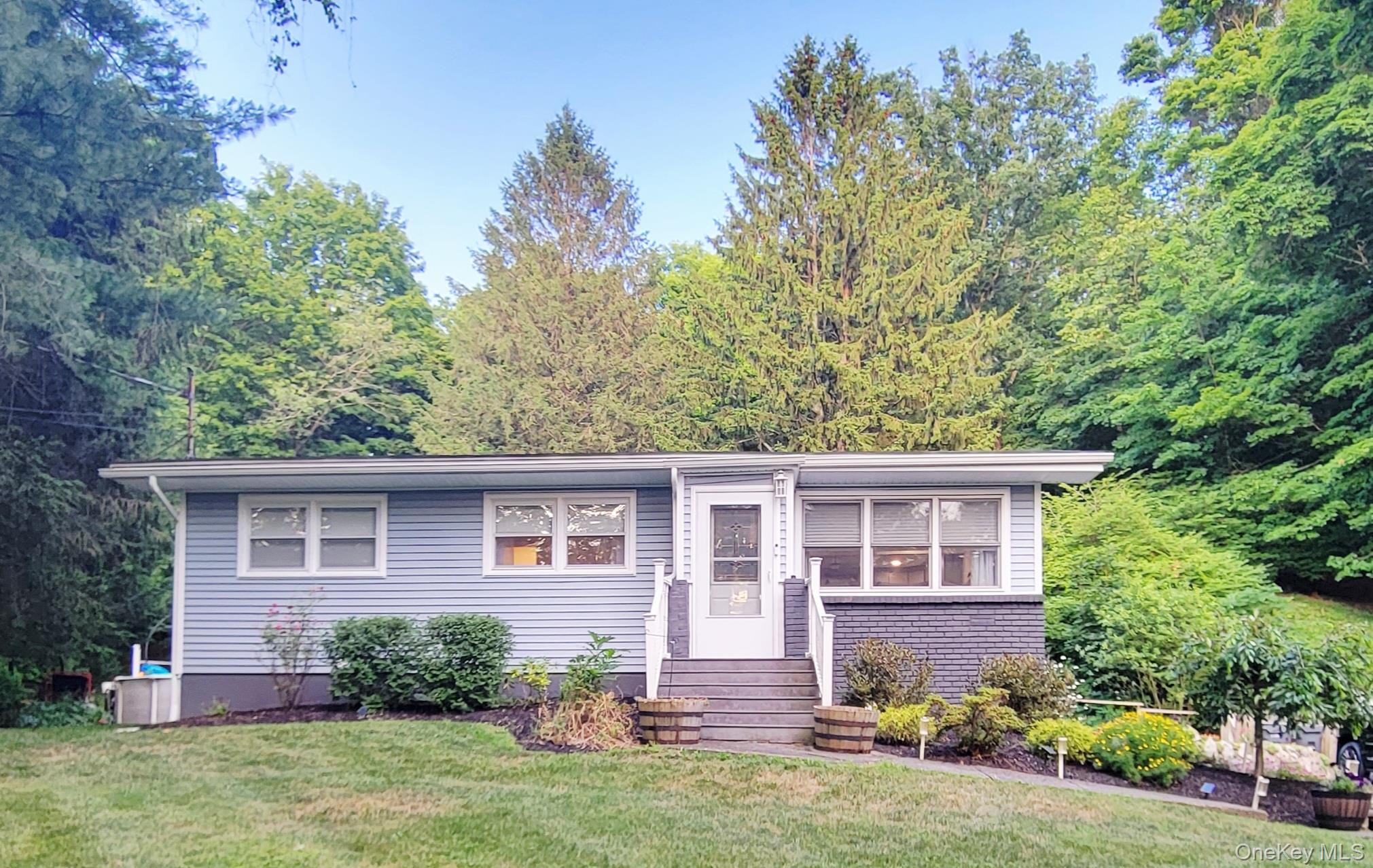 42 Old St Rte 208 Montgomery, NY 12549 - Photo 2 of 30