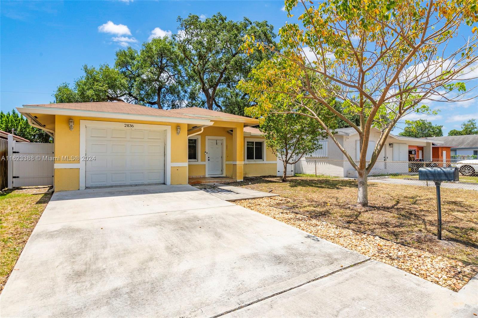 2836 Northwest 8th St  