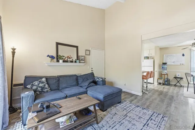 $350,000 | 2566 White Oak Place, Unit 6, Escondido, CA 92027