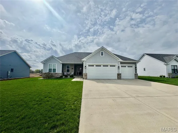 $3,900 | 1482 Guilford Place, Troy, IL 62294