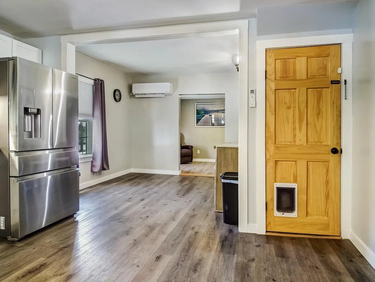 162 College Avenue Waterville, ME 04901 - Photo 4 of 30 162CollegeAve_33896_4